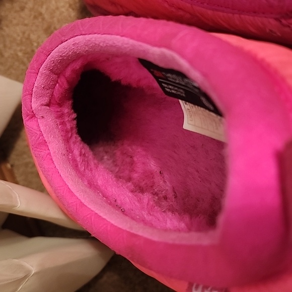 UGG LTA Tasman Thing Slippers - Picture 7 of 16